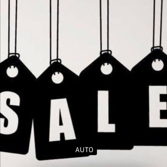 Closet - Picture 1 of 1